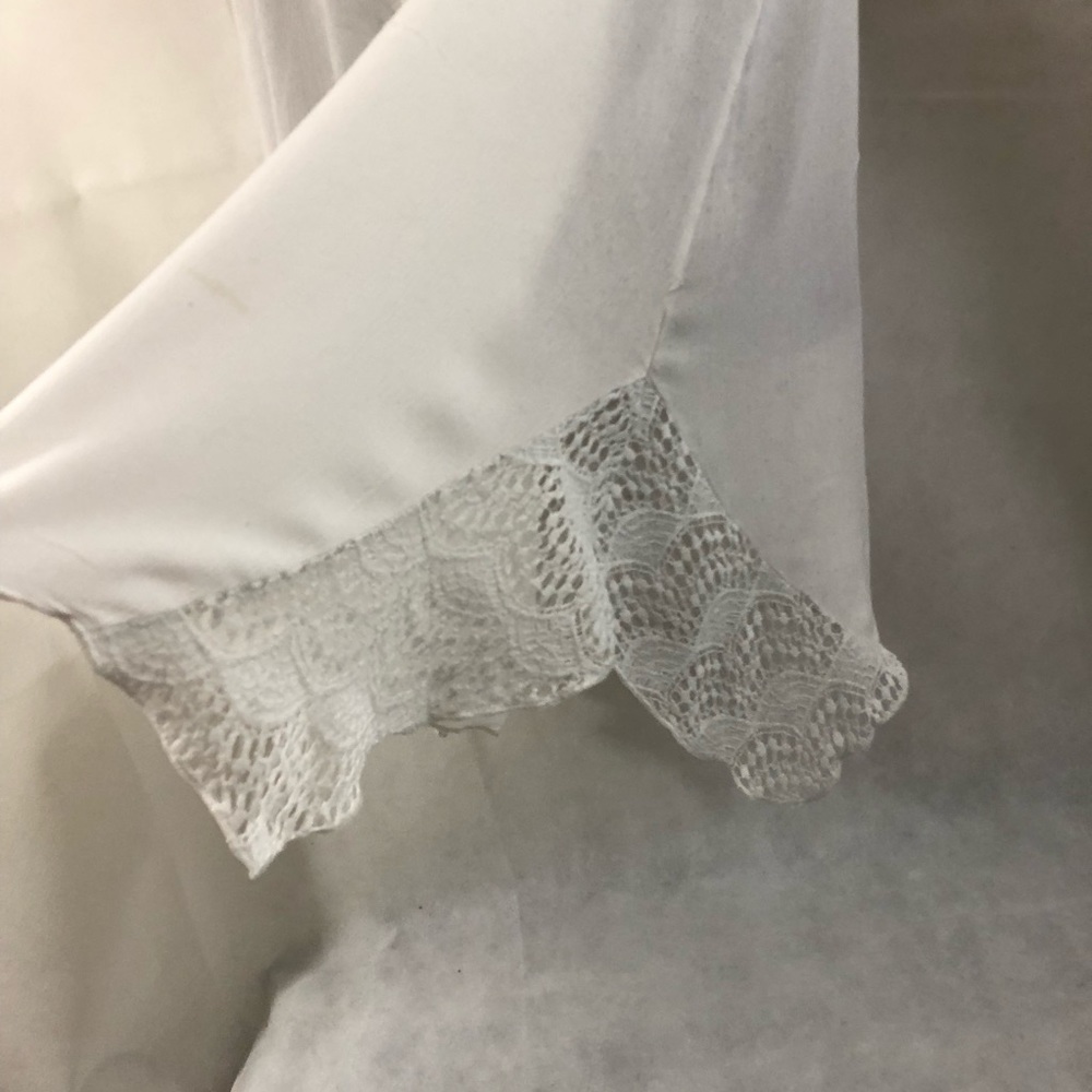 World Unity Lacey Top - Picture 3 of 5